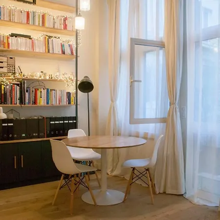 50M With Wifi At 5 Mn From The Boulevard Apartment Paris